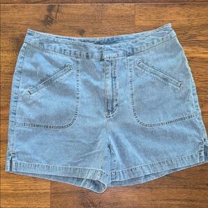 Liz Claiborne Blue Jean Shorts size 14